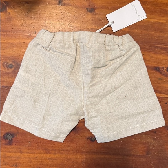 Nanán Beige Linen Shorts - Picture 3 of 3